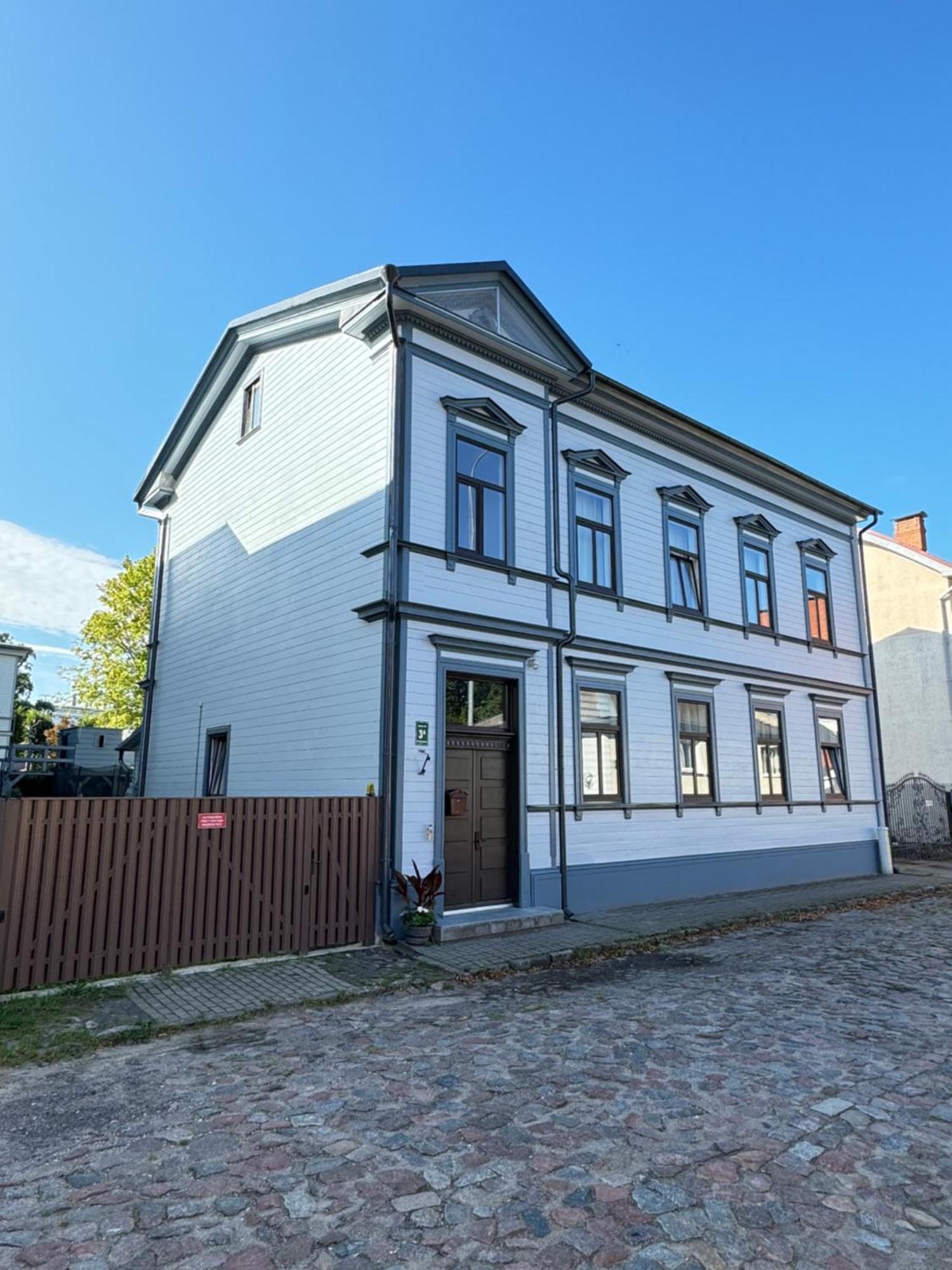 555 Метров До Моря Liepaja Exterior photo